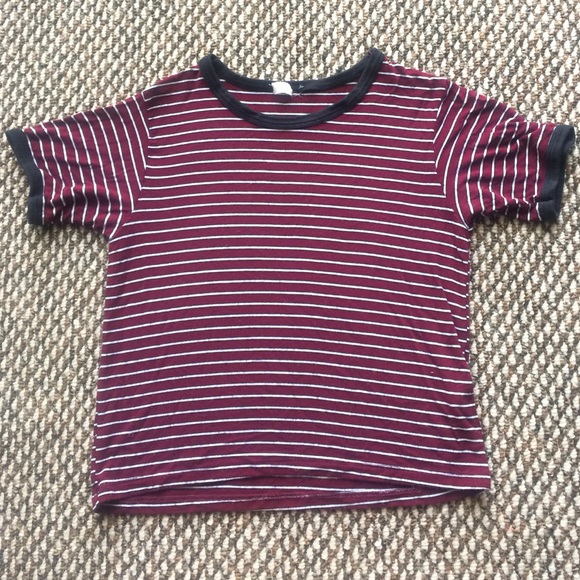 Brandy Melville crop tee
