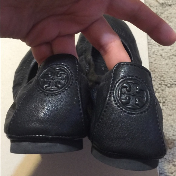 Authentic Tory Burch Eddie-Lamb leather flats!!!