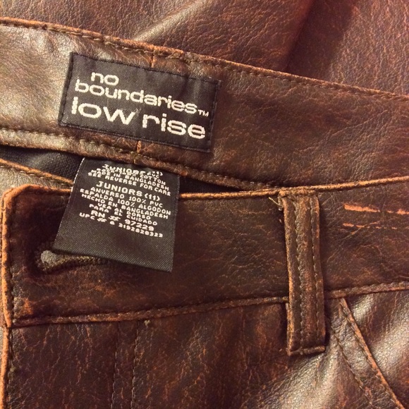 👖👖 vintage No Boundaries leather pants 👖👖