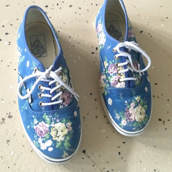 Authentic Floral Lo Pro Floral Vans