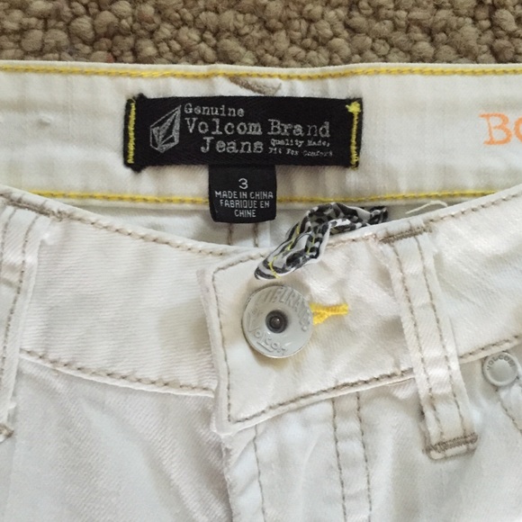 Genuine Volcom Brand White Jeans Boot Cut - Picture 3 of 4