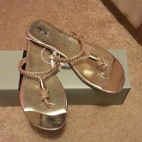 NWT Gold Mossimo Sandals