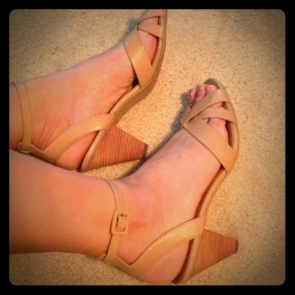 Short stacked Heel Leather Sandal