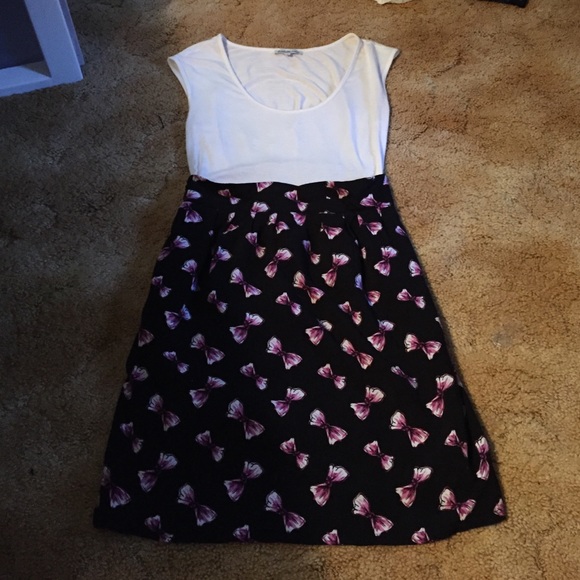 bow dress