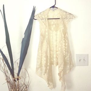 Cream hooded shawl/cover up 🌾