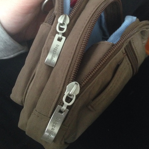 Baggalini crossbody / fanny pack