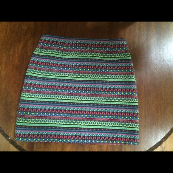 Shrinking Violet- skirt