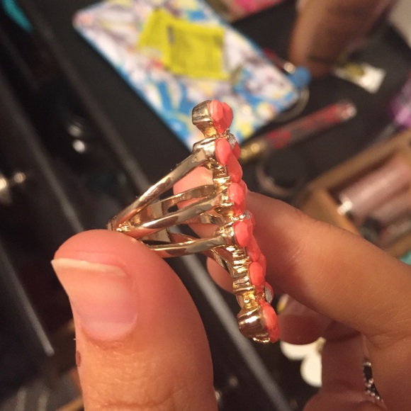 Ring - Picture 2 of 3