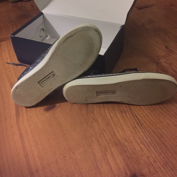 Sperrys 😱💕 - Picture 3 of 4