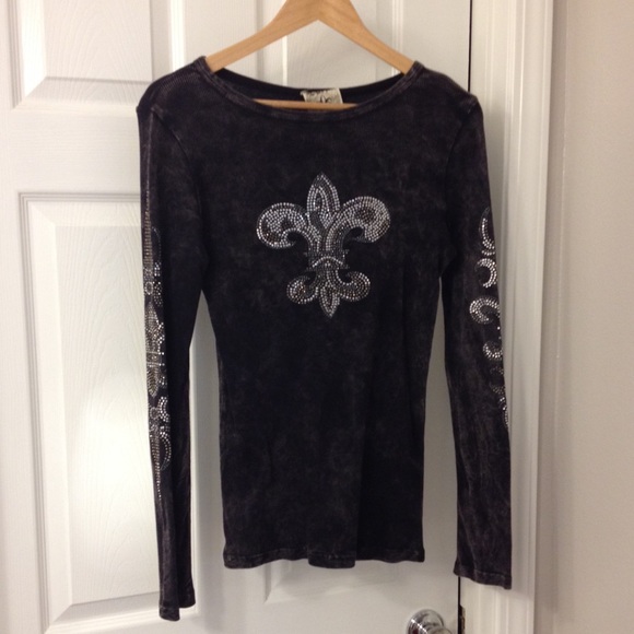 Long Sleeve Shirt with Bling
