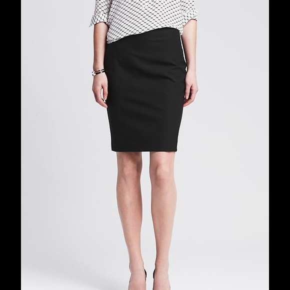 Banana Republic Black Lightweight Wool Skirt, S 12