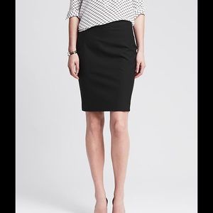 Banana Republic Black Lightweight Wool Skirt, S 12