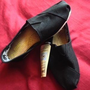 BRAND NEW Black Toms (NWT)