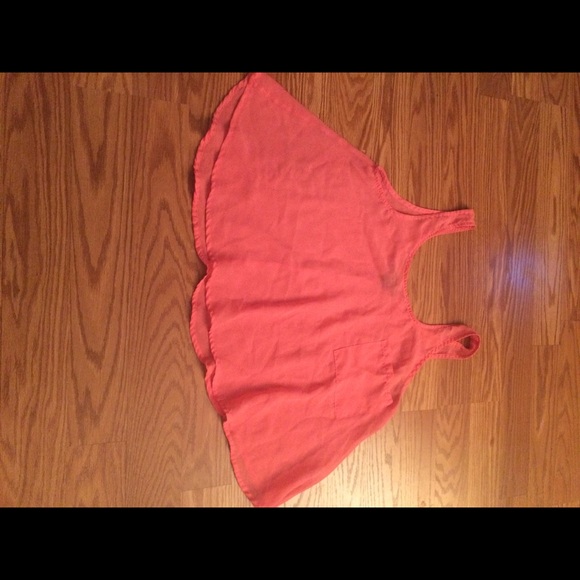 Pink crop tank top