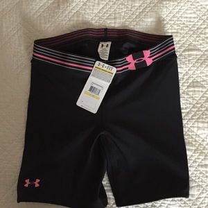 Under Armour compression softball shorts NWT