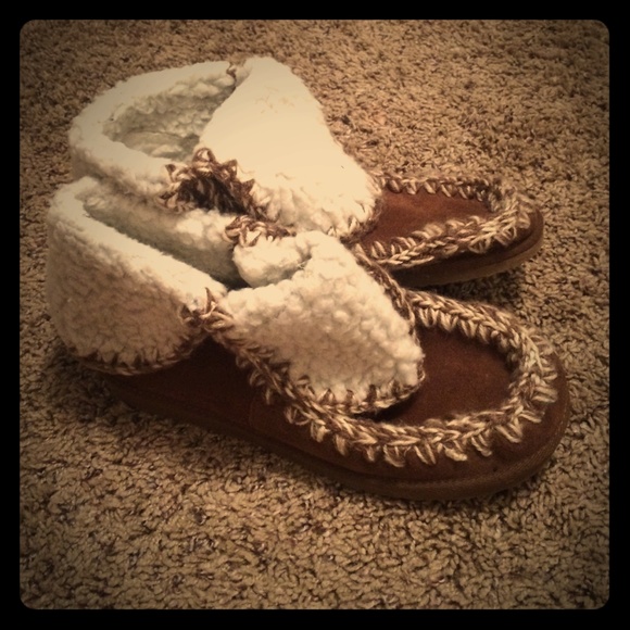 MIA booties size 8