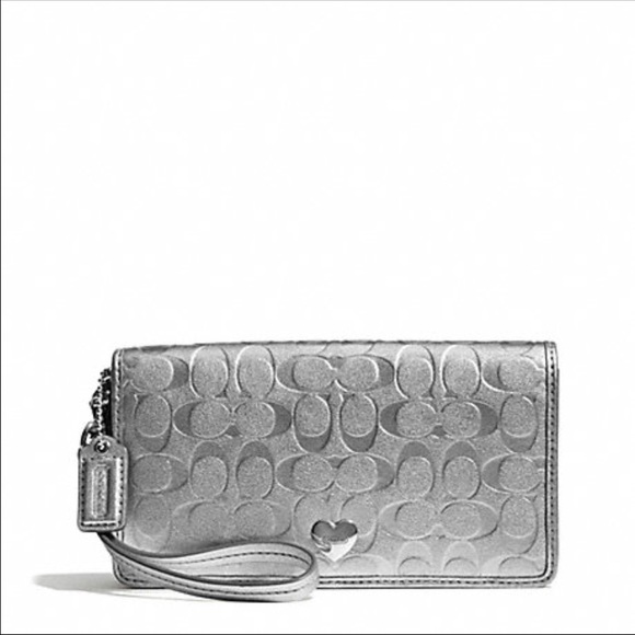 ISO Coach Demi wallet Silver