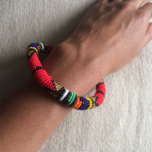 South African Handmade Beaded Bracelet - Picture 2 of 4