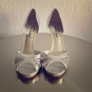 Silver heels by Gianni Bini