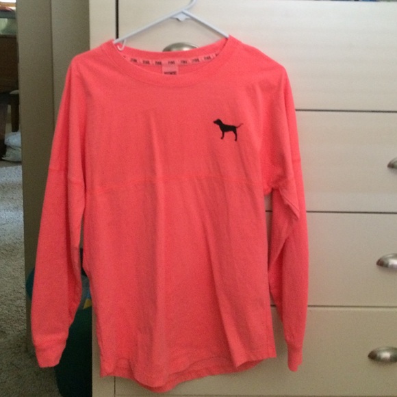 NWOT VS PINK VARSITY CREW