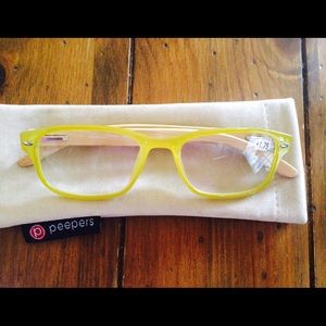 1.75 Readers similar to Eyebobs