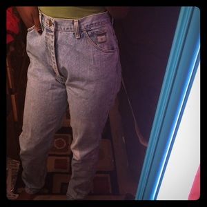 high wasted mom jeans