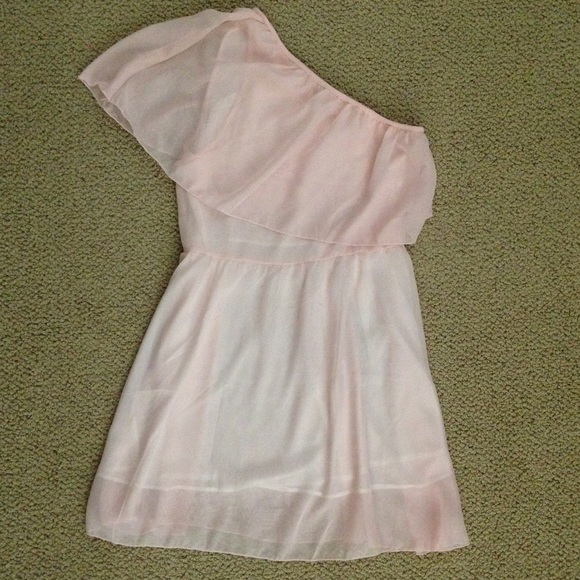 NWOT Pale Pink One Shoulder Dress - Picture 3 of 4