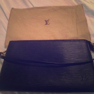 Louis Vuitton small black epi purse
