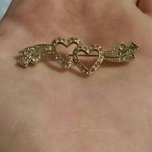 Gold heart and rhinestone pin bundable