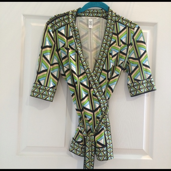 Diane Von Furstenberg DVF geometric silk wrap top