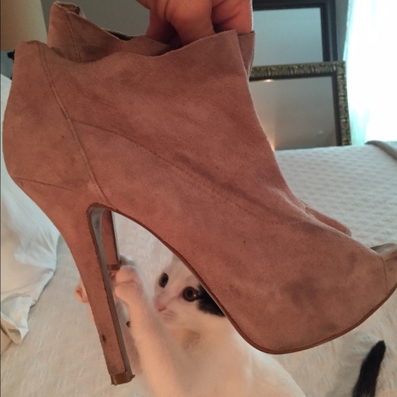 Steve Madden open toe Bootie