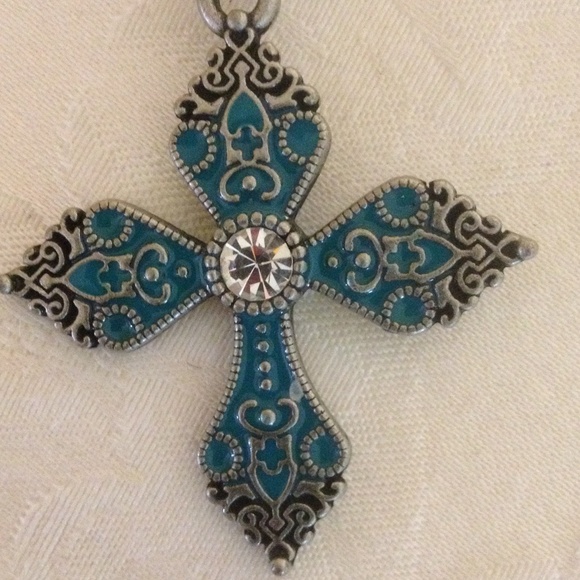 Necklace - Picture 2 of 3