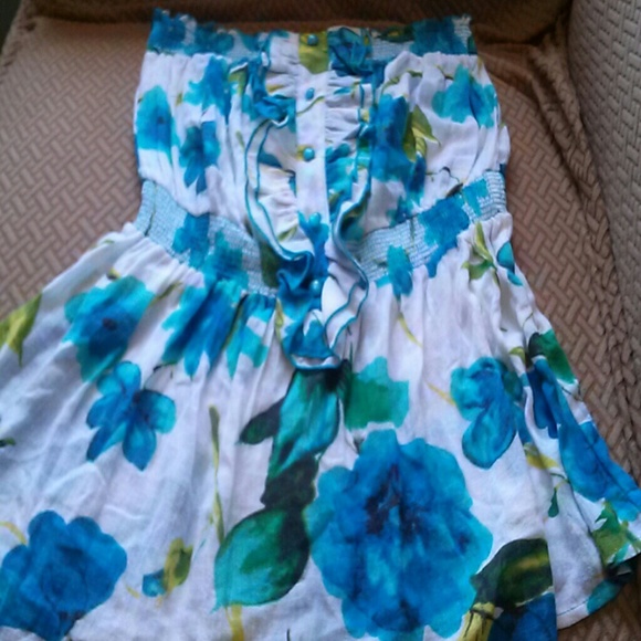 SOLD Janette Plus Floral Strapless Top - Picture 3 of 3