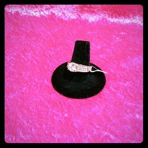 14k gold filled ring. Size 9. NWT
