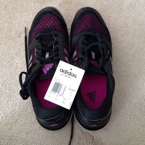 Adidas tennis shoes size 10