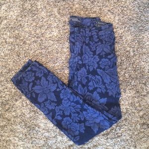 Guess floral jeans!
