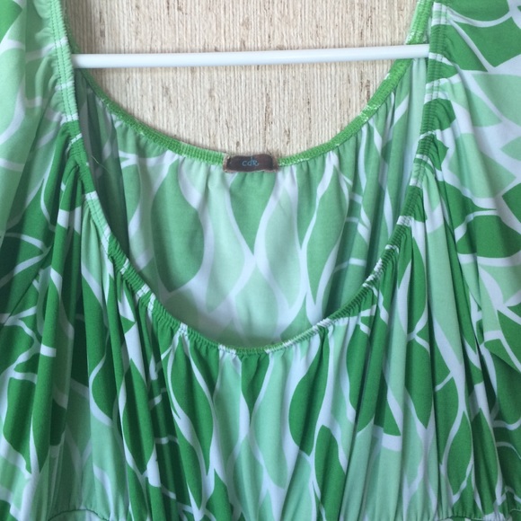 CDR Green Patterned Top - Picture 2 of 4