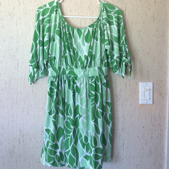 CDR Green Patterned Top - Picture 4 of 4