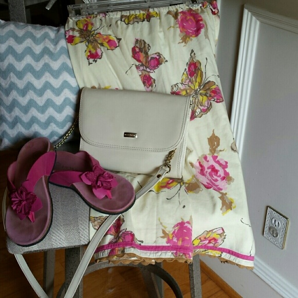 Cute Skirt ...cream with pink florals..butterflies