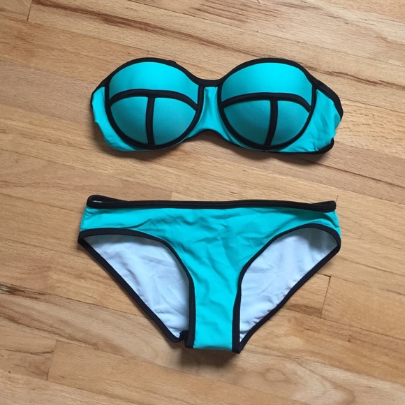 BRAND NEW TRIANGL LIKE BATHING SUIT