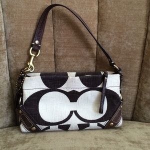 🎉🎉IT GIRL HOST PICK🎉🎉 REDUCED🎉 Coach Handbag