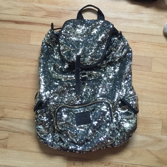 VS PINK SPARKLY SILVER BACK BAG