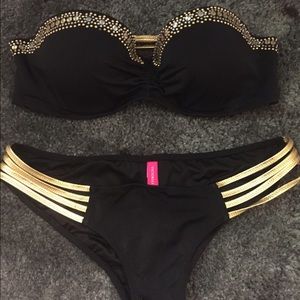 STRAPPY BOTTOM AND BANDEAU