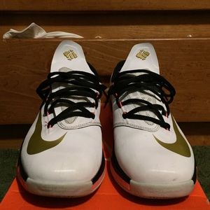 Nike boys kd 6 size 7