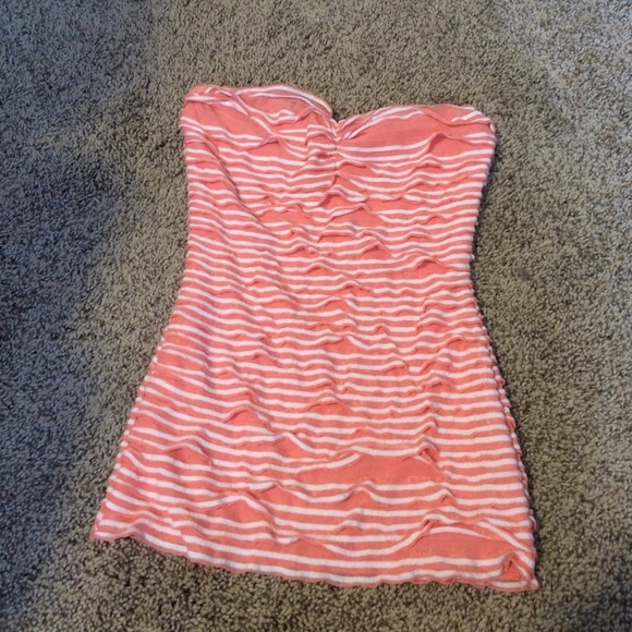 Strapless top