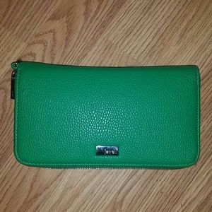 A jewell wallet by 31