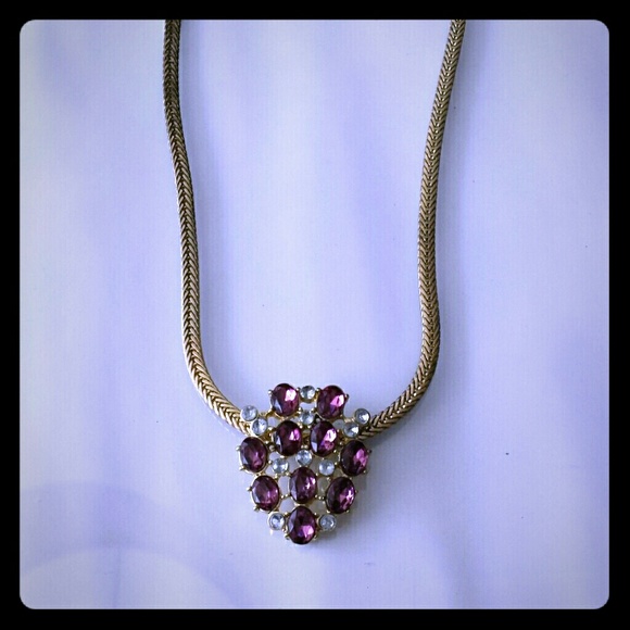 Banana Republic pendant necklace