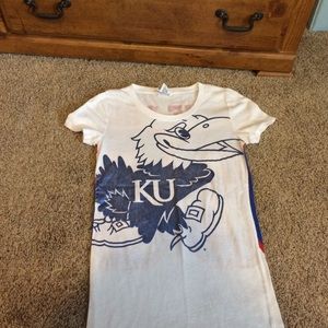 VS Pink KU tshirt