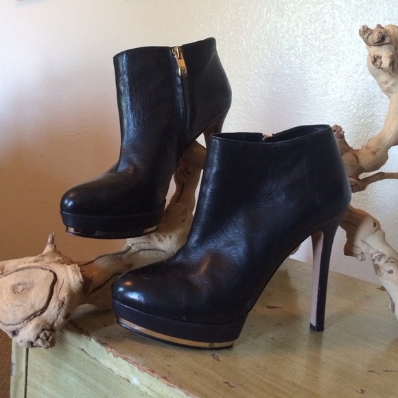 Vince Camuto black real leather booties