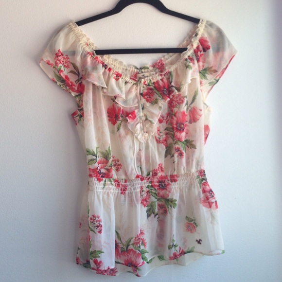 NWOT Hollister Sheer Floral Peplum Peasant Top
